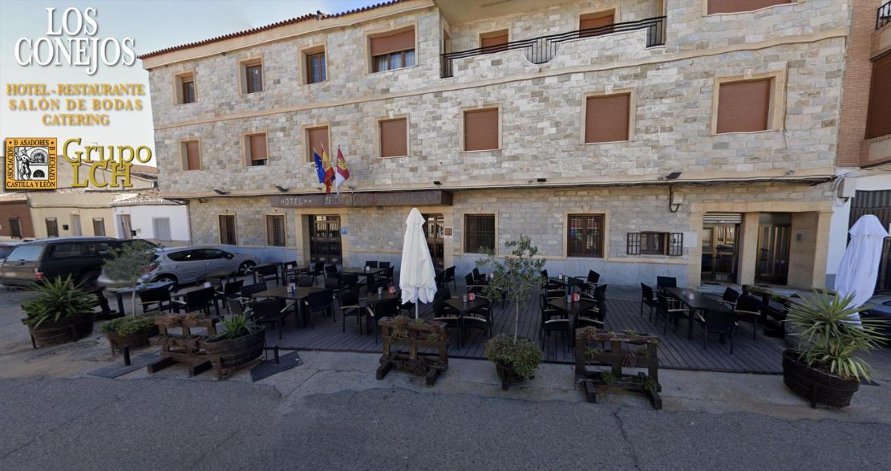 Hotel Los Conejos Mora エクステリア 写真