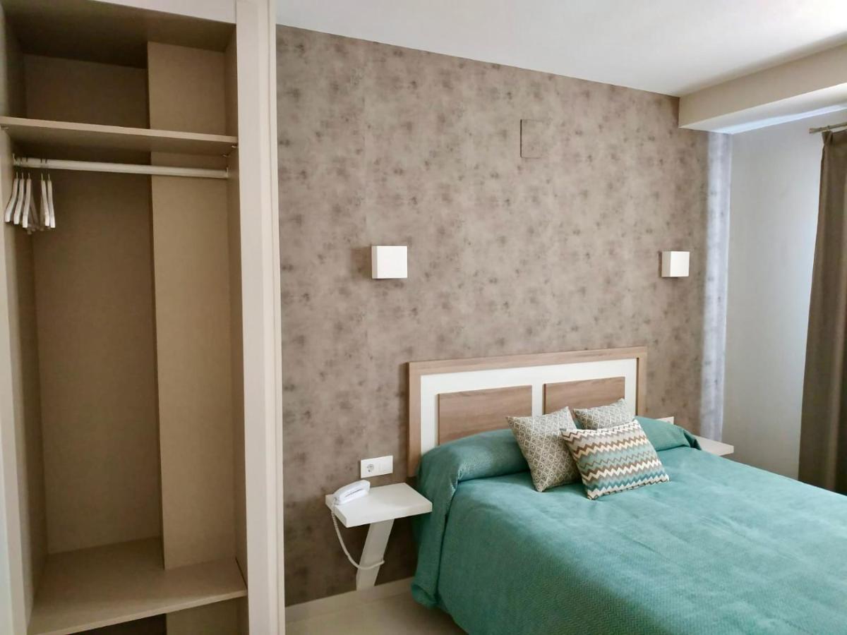 Hotel Los Conejos Mora エクステリア 写真