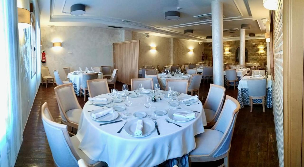 Hotel Los Conejos Mora エクステリア 写真